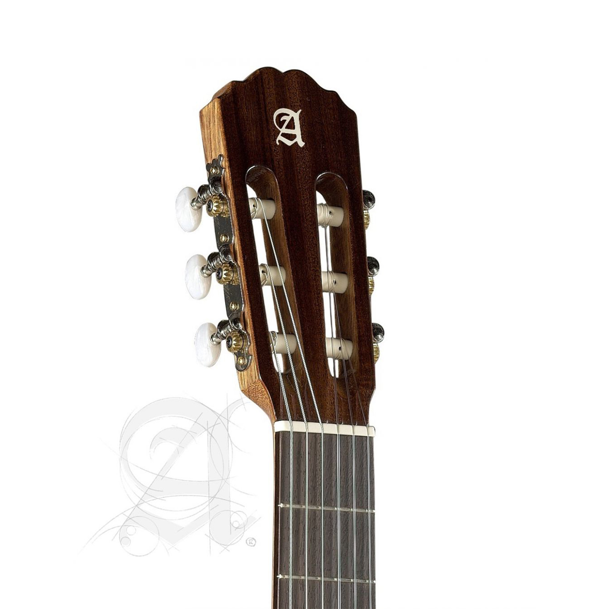 Alhambra Classic Guitar 1 C HT (Hybrid Terra) - Natural - B-Stock (Visible Dent)