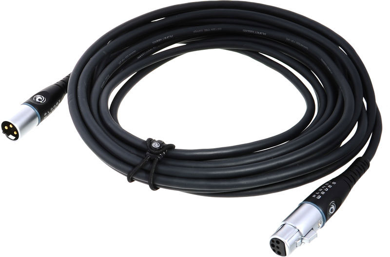 D'Addario PW-M-25 Custom Series Microphone Cable XLR Male - XLR Female - 25 ft / 7.6 Meters