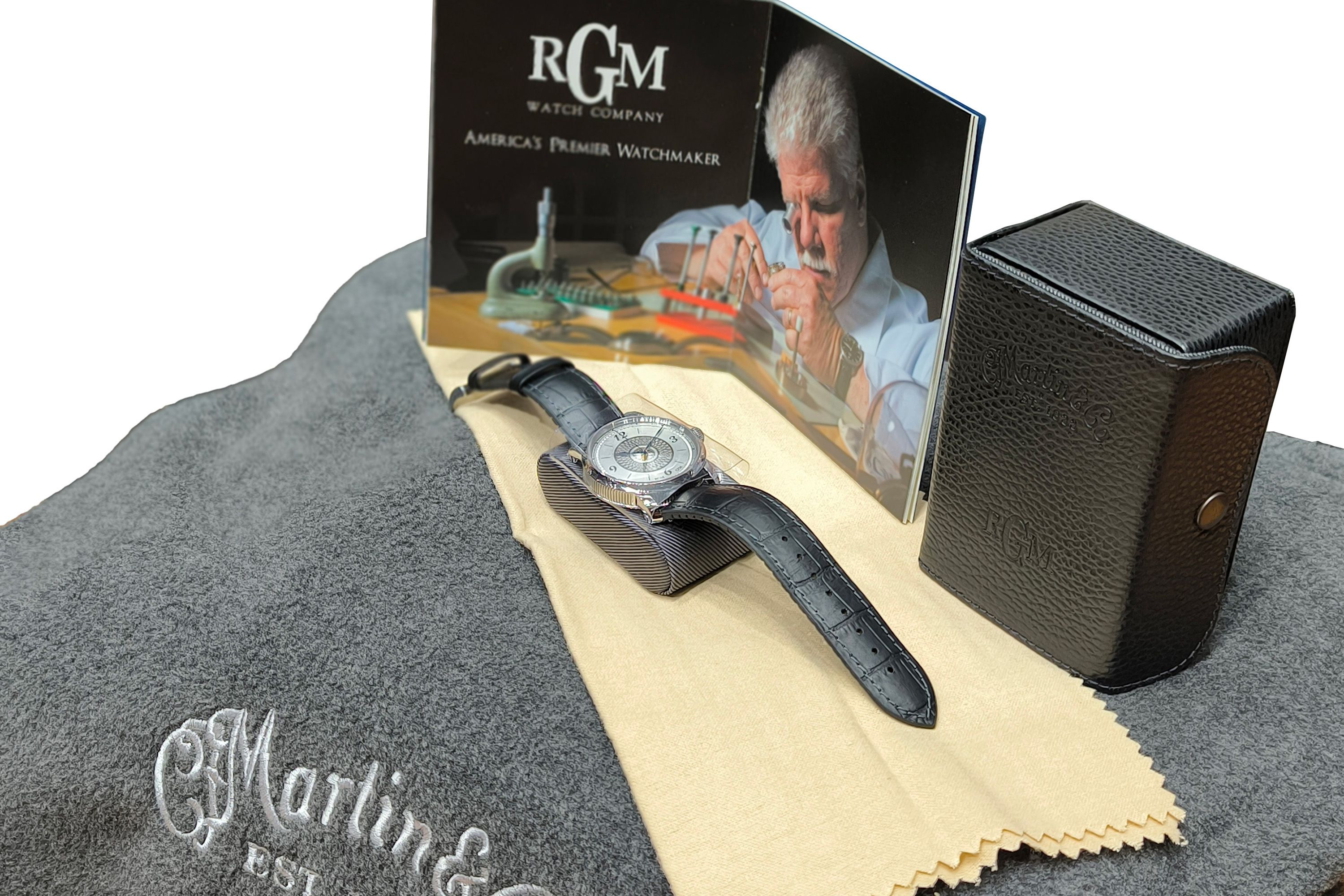Martin D200 Deluxe Dreadnought Acoustic Guitar (Pre-Order) - Brazilian Rosewood - Includes Wearable Wristwatch from RGM and Martin Aluminum Hard Shell Case (PRE ORDER)