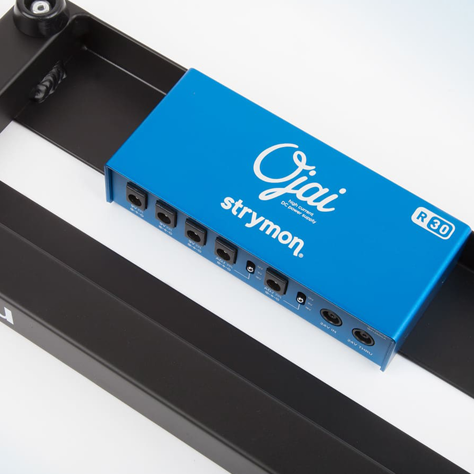 Strymon Ojai R30 5 Output High Current Guitar Pedal Power Supply