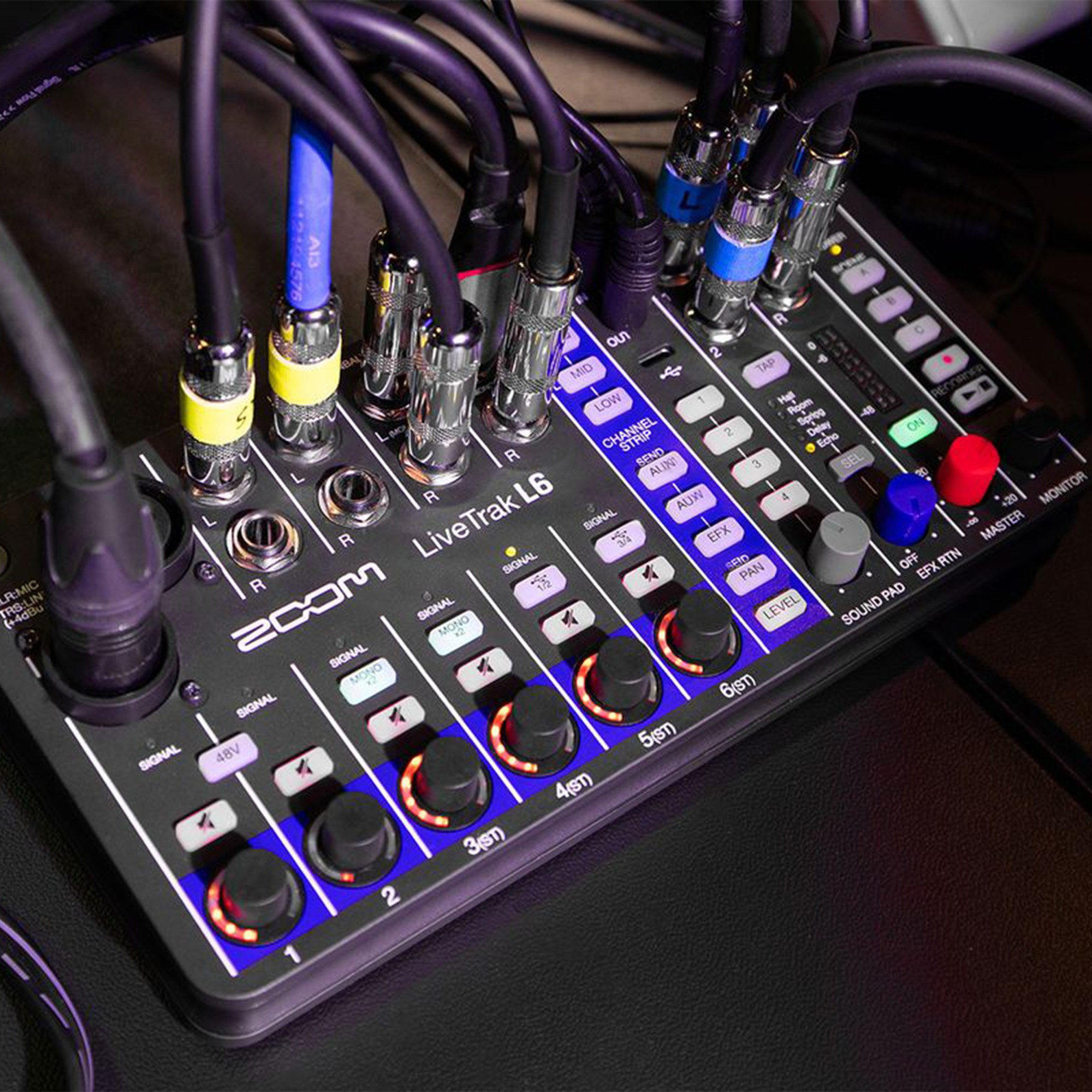 Zoom LiveTrak L6-ZOOM 10-Channel Compact Digital Mixer- 2 Years Warranty