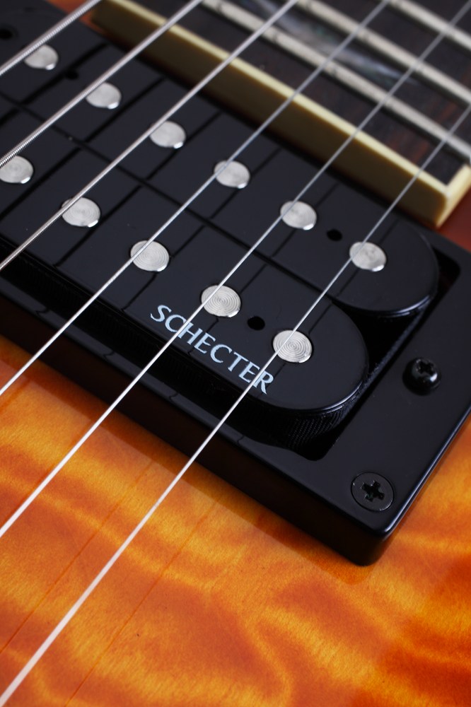 Schecter Electric Guitar Omen Extreme-6 - Vintage Sunburst