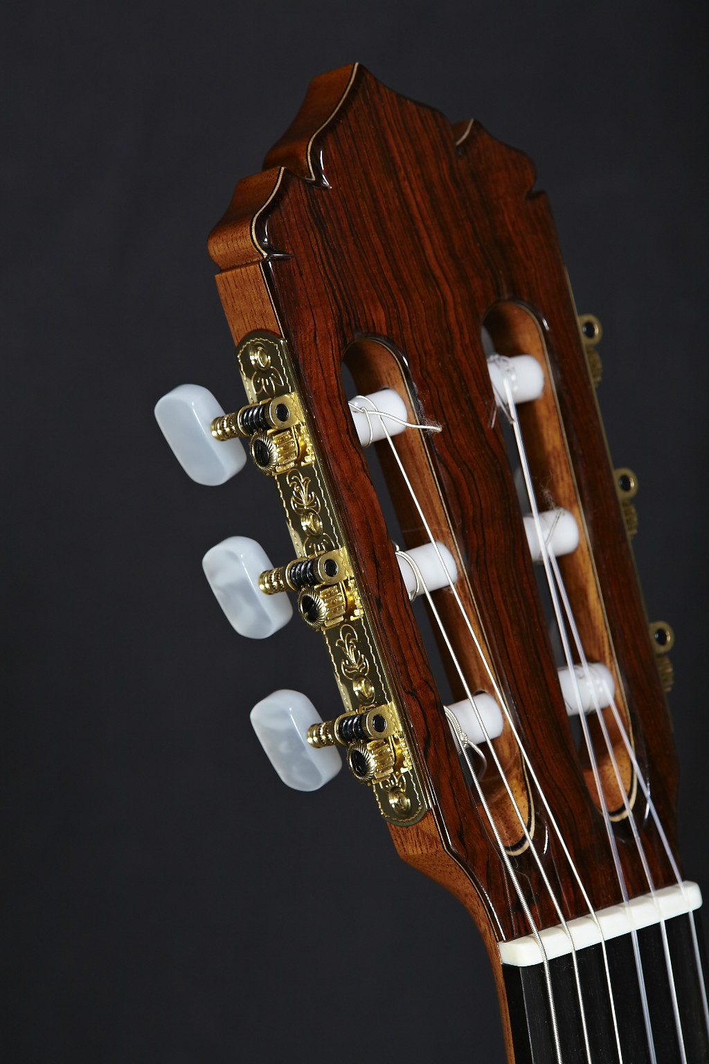 Alhambra Classical Guitar Mengual & Margarit C Series Signature Model - Solid Red Cedar / Solid Indian Rosewood