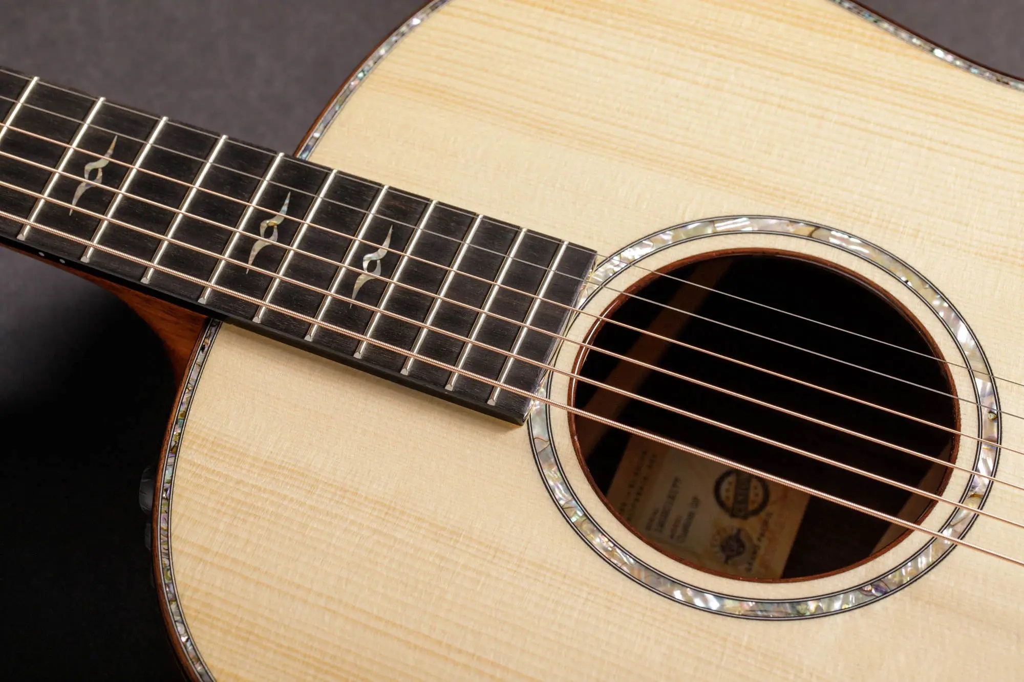 Taylor Custom GP 35 Indian Rosewood AA Adirondack Spruce - Natural